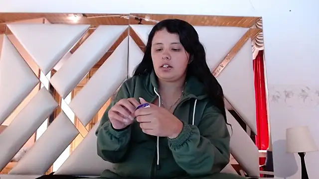 Snapshot of nathaly_low1 chatting on 02.24.26 nathaly low1 online show from 02.24.26