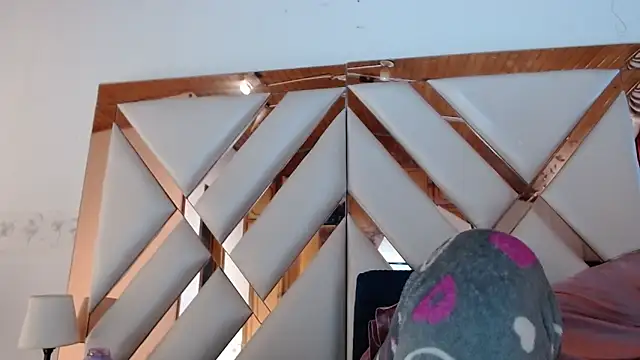 Snapshot of nathaly_low1 chatting on 02.25.26 nathaly low1 online show from 02.25.26