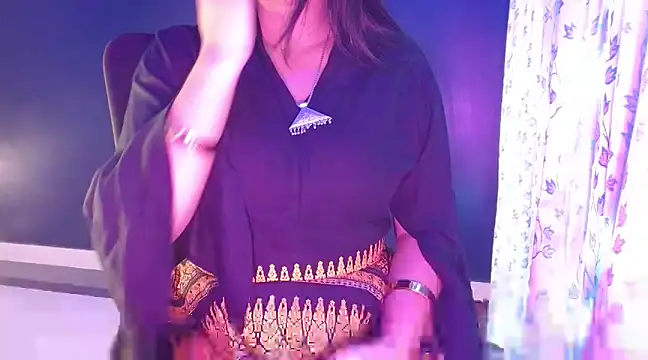 janifer001 online show from 12.20.24