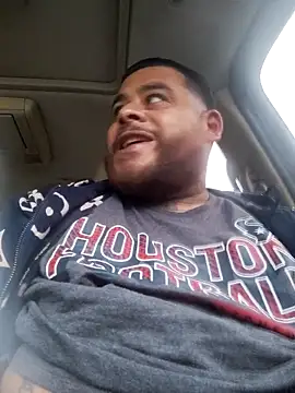 Snapshot of Martinez7233 chatting on 11.30.25 Martinez7233 online show from 11.30.25