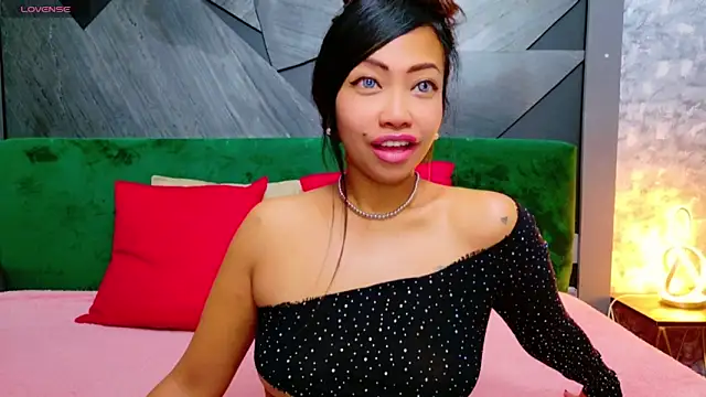 ElyaQuinn online show from 10.08.25