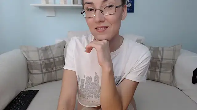 Snapshot of Sofi_so chatting on 10.23.25 Sofi so online show from 10.23.25