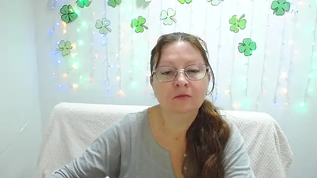 VanessaHotts online show from 03.21.25