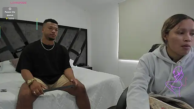 AnnieAndStefan online show from 09.29.25