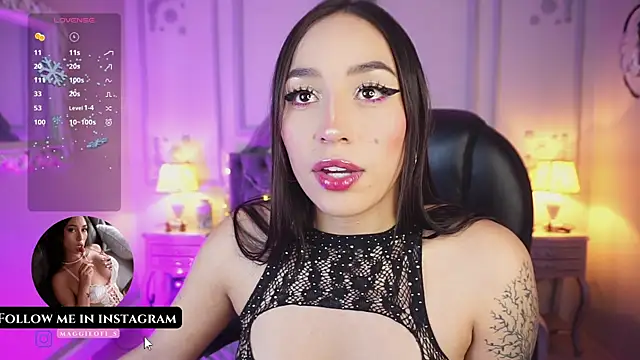 Snapshot of maggietime chatting on 12.28.24 maggietime online show from 12.28.24