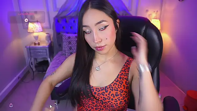 Snapshot of maggietime chatting on 02.26.25 maggietime online show from 02.26.25