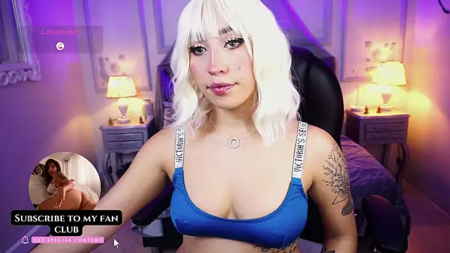 Snapshot of maggietime chatting on 03.01.25 maggietime online show from 03.01.25