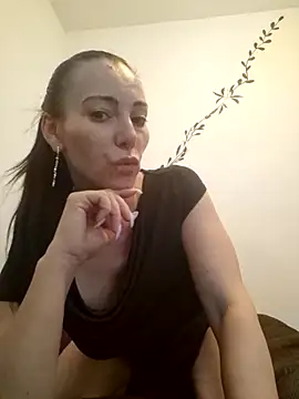 Snapshot of milflovelyxxx chatting on 06.13.26 milflovelyxxx online show from 06.13.26