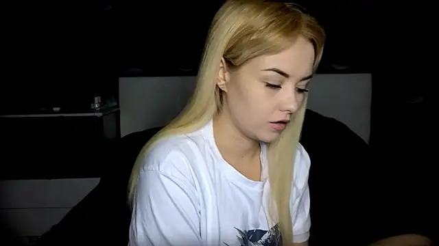 StephanieSweety online show from 11.27.25