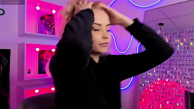 StephanieSweety online show from 05.28.26