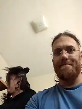 Snapshot of Geeznuts19 chatting on 11.20.25 Geeznuts19 online show from 11.20.25