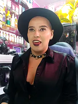 TamySweetness online show from 03.14.25