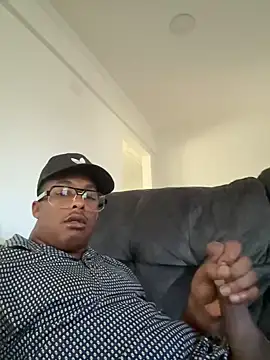 Snapshot of cumwithus1903 chatting on 01.16.25 cumwithus1903 online show from 01.16.25