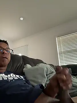 Snapshot of cumwithus1903 chatting on 01.23.25 cumwithus1903 online show from 01.23.25