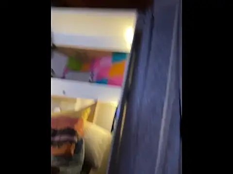 Snapshot of Helly069 chatting on 11.06.25 Helly069 online show from 11.06.25