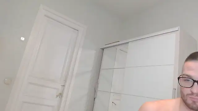 Marselle Laker online show from 12.22.24