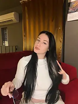 moniqque online show from 12.02.25