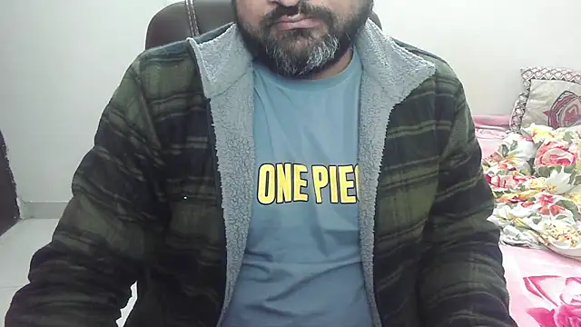 Snapshot of rentarob chatting on 02.05.25 rentarob online show from 02.05.25