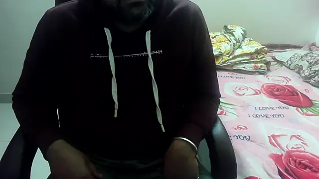 Snapshot of rentarob chatting on 02.09.25 rentarob online show from 02.09.25