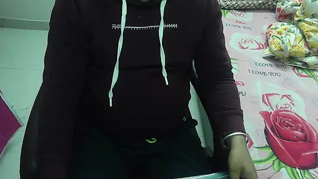 Snapshot of rentarob chatting on 02.14.25 rentarob online show from 02.14.25