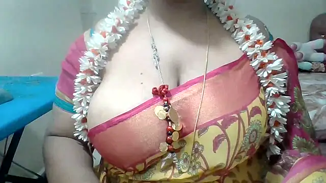 Snapshot of archanatelugu9 chatting on 04.30.26 archanatelugu9 online show from 04.30.26