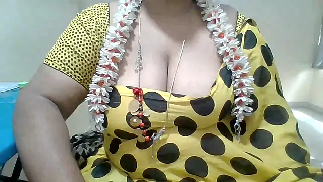 Snapshot of archanatelugu9 chatting on 05.15.26 archanatelugu9 online show from 05.15.26
