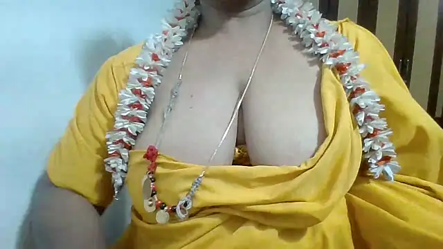 Snapshot of archanatelugu9 chatting on 05.22.26 archanatelugu9 online show from 05.22.26