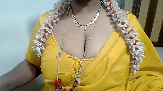 Snapshot of archanatelugu9 chatting on 06.14.26 archanatelugu9 online show from 06.14.26