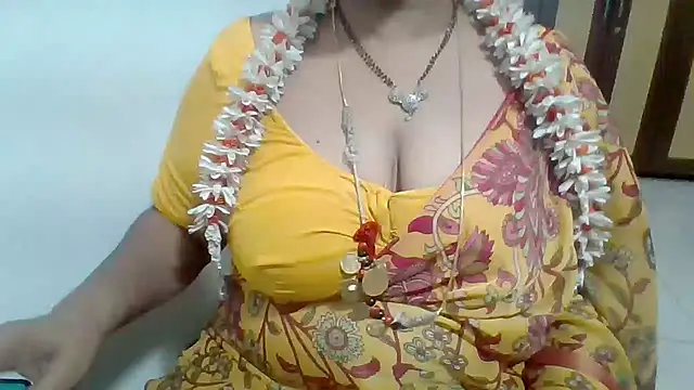 Snapshot of archanatelugu9 chatting on 06.24.26 archanatelugu9 online show from 06.24.26