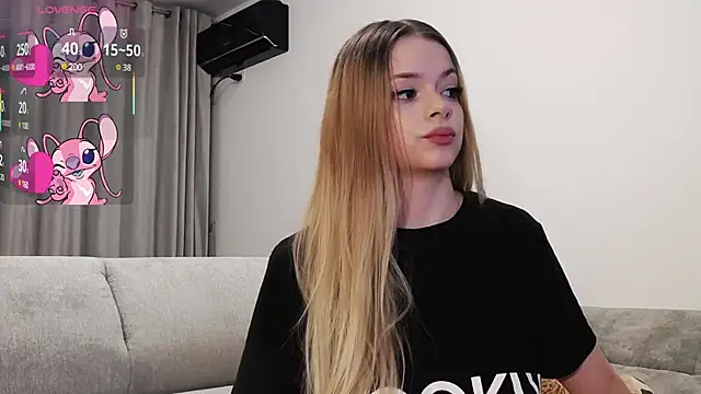 Snapshot of Kailynn_Moenn chatting on 03.13.25 Kailynn Moenn online show from 03.13.25