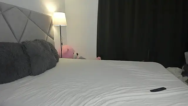 Snapshot of BlueEyesLexy chatting on 05.18.26 BlueEyesLexy online show from 05.18.26