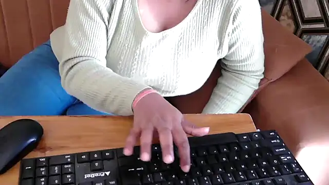 shivi moto online show from 03.03.25