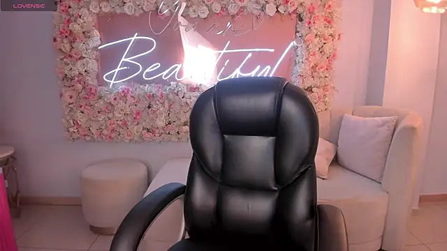 MileyCruz  online show from 04.08.26