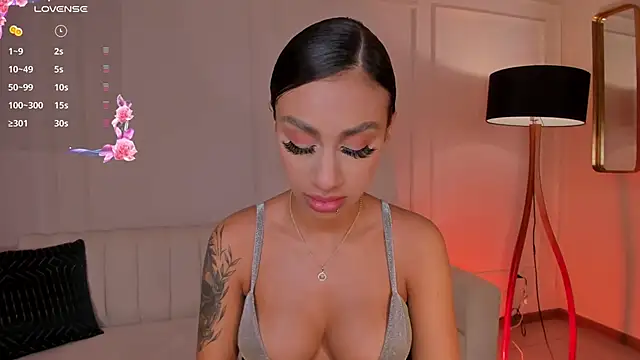 DannaCruz online show from 02.07.25