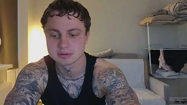 Snapshot of more__than__love chatting on 06.18.26 more than love online show from 06.18.26