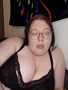 Sexycurvyemilyy online show from 04.01.26