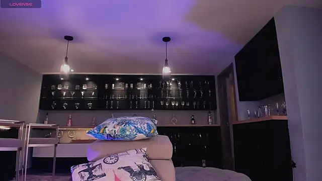 Snapshot of SophiePalmer chatting on 09.20.25 SophiePalmer online show from 09.20.25