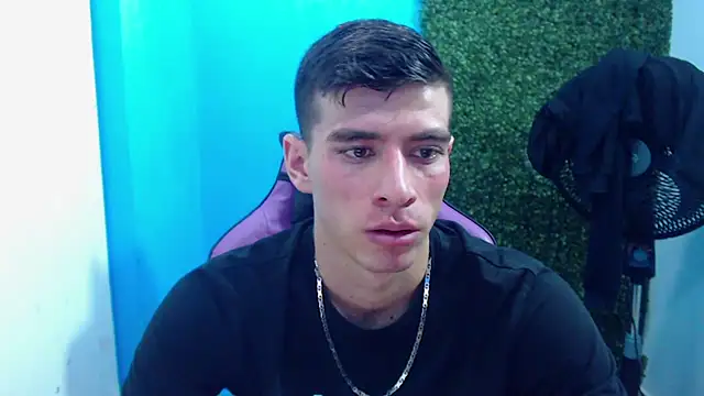 Snapshot of DEIBY_BABY chatting on 01.03.25 DEIBY BABY online show from 01.03.25