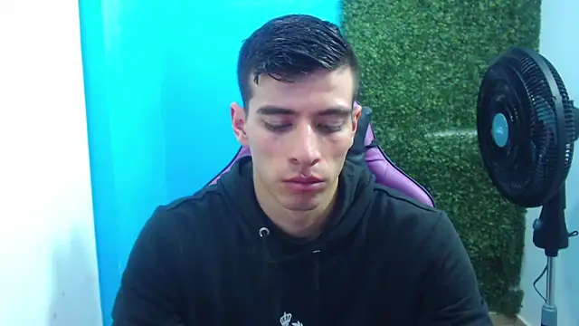 Snapshot of DEIBY_BABY chatting on 01.09.25 DEIBY BABY online show from 01.09.25