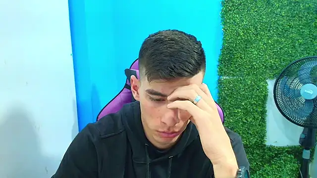 Snapshot of DEIBY_BABY chatting on 01.28.25 DEIBY BABY online show from 01.28.25