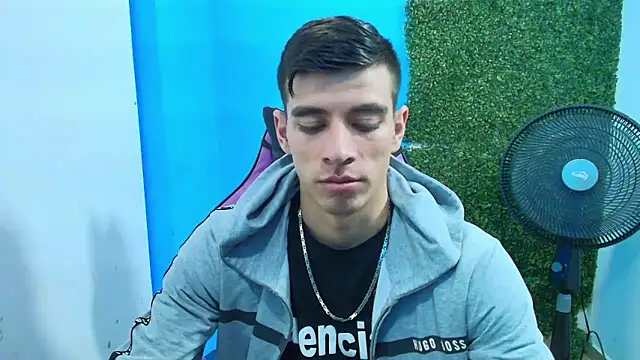 Snapshot of DEIBY_BABY chatting on 02.08.25 DEIBY BABY online show from 02.08.25