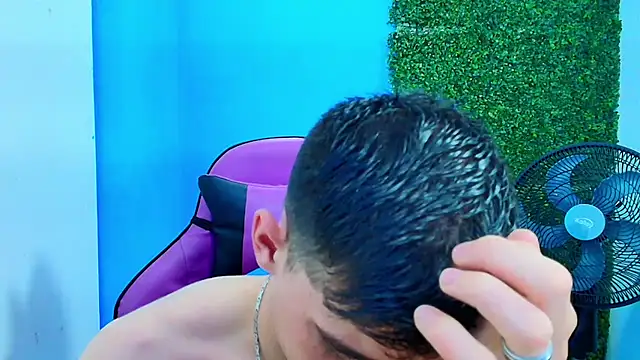 Snapshot of DEIBY_BABY chatting on 02.19.25 DEIBY BABY online show from 02.19.25