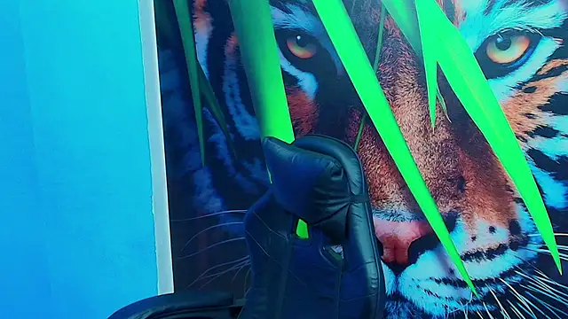 Snapshot of DEIBY_BABY chatting on 09.24.25 DEIBY BABY online show from 09.24.25