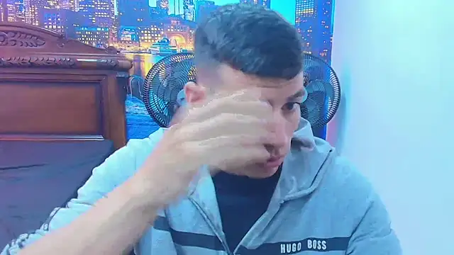 Snapshot of DEIBY_BABY chatting on 10.31.25 DEIBY BABY online show from 10.31.25