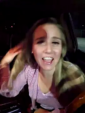 SkyelarSommer online show from 01.26.25