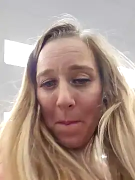 SkyelarSommer online show from 02.01.25