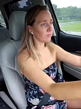 SkyelarSommer online show from 10.04.25