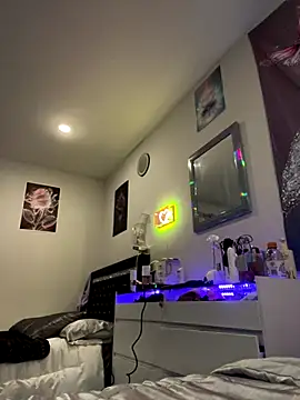 DominiqueX0 online show from 09.12.25