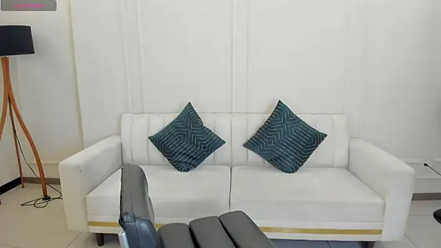 Snapshot of SunnyRivers chatting on 10.09.25 SunnyRivers online show from 10.09.25