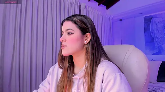 Snapshot of nathalie_rivers chatting on 02.12.26 nathalie rivers online show from 02.12.26